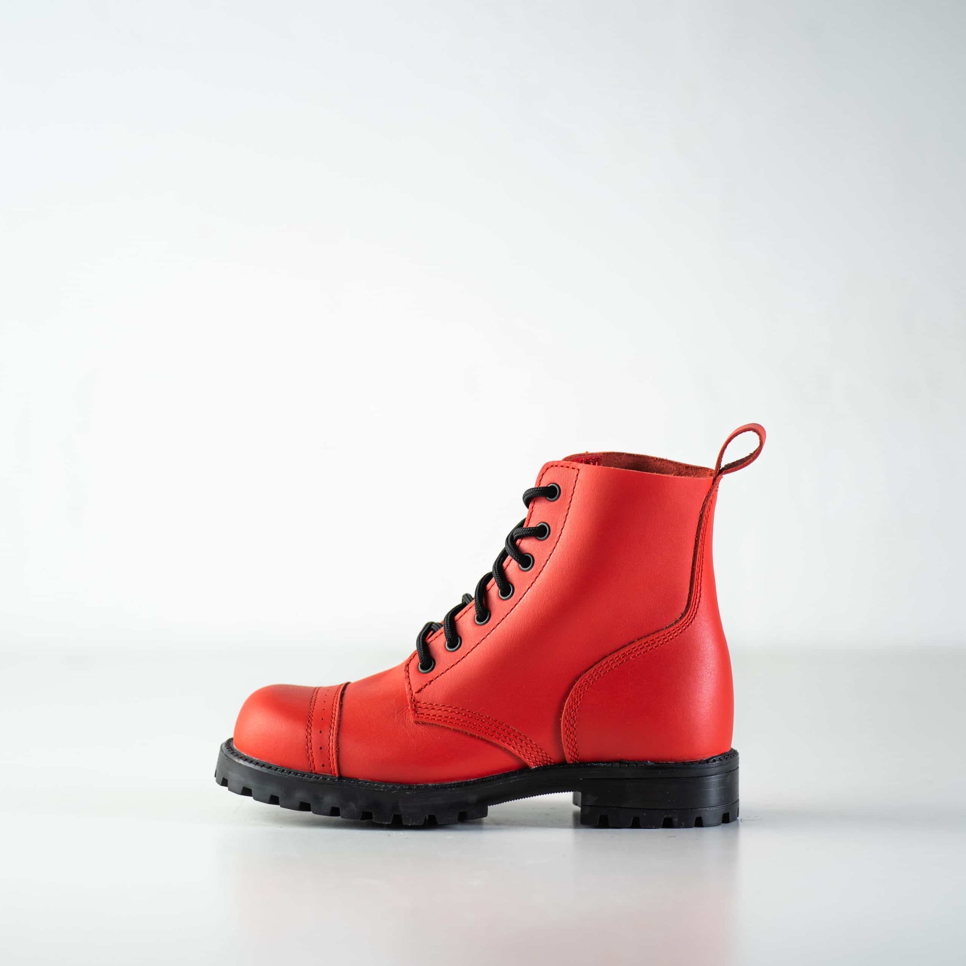 517 aka Aviator Boots - Red - 36