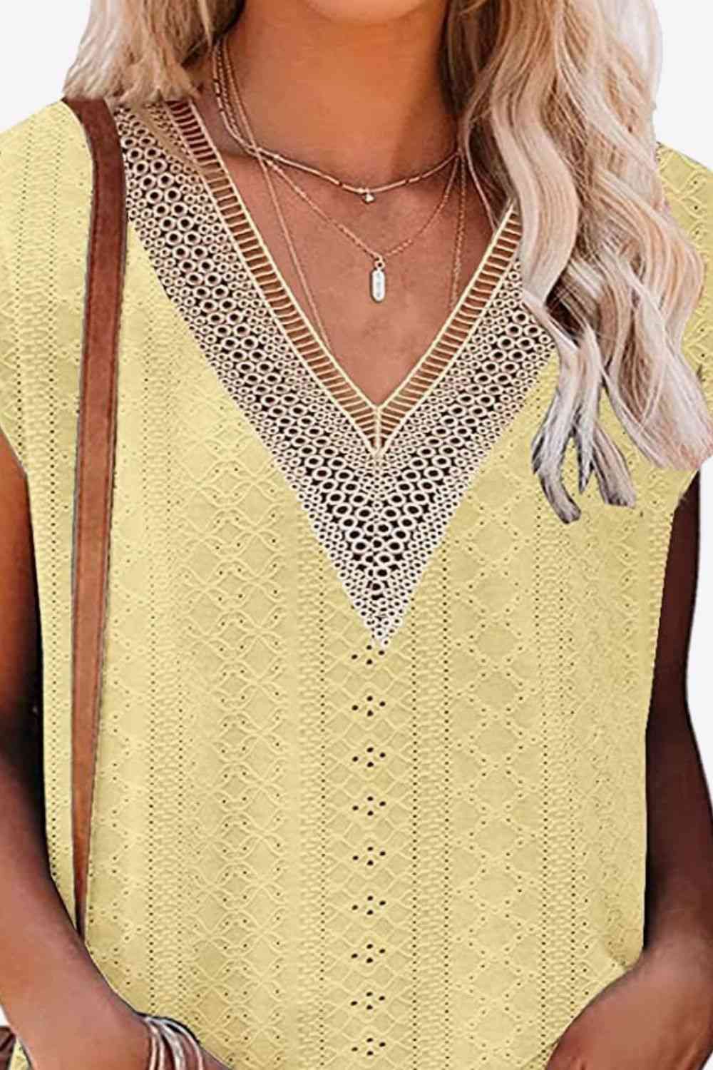 Eyelet Contrast V-Neck Tee Print on any thing USA/STOD clothes