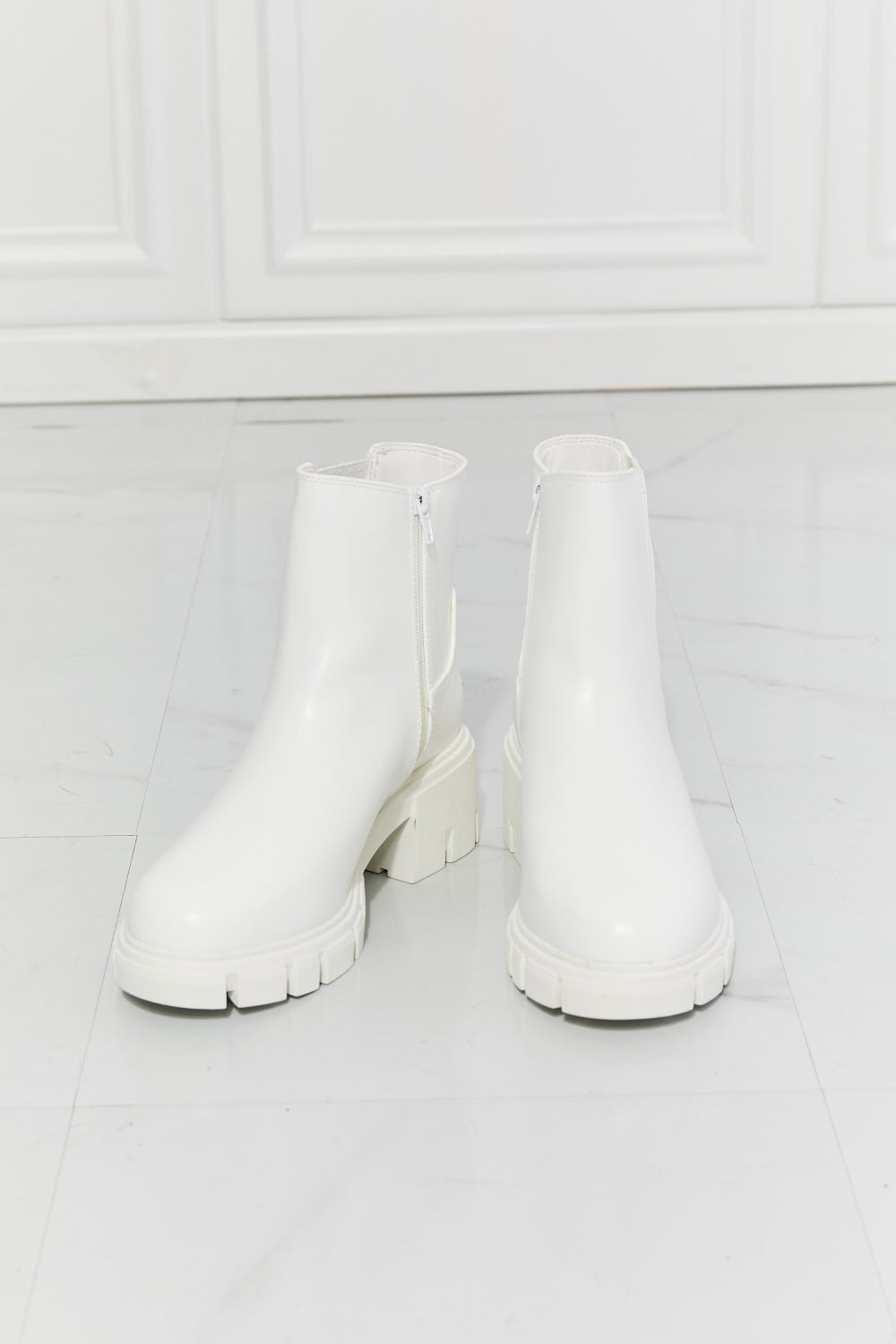 MMShoes What It Takes Lug Sole Chelsea Boots in White Print on any thing USA/STOD clothes