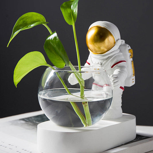 Nordic Astronaut Resin Decorative Flowerpot Ornaments Astronaut Flowerpot Astronaut Glass Vase Desk Vase Home Decor Accessories Print on any thing USA/STOD clothes