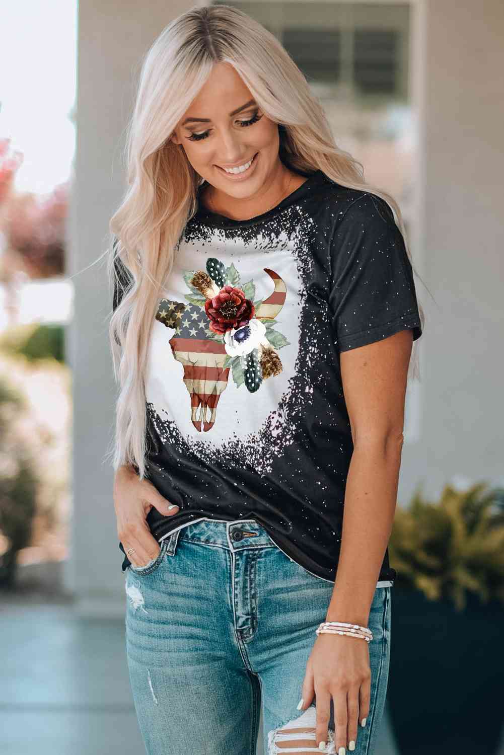 US Flag Bull Graphic Round Neck Tee Print on any thing USA/STOD clothes