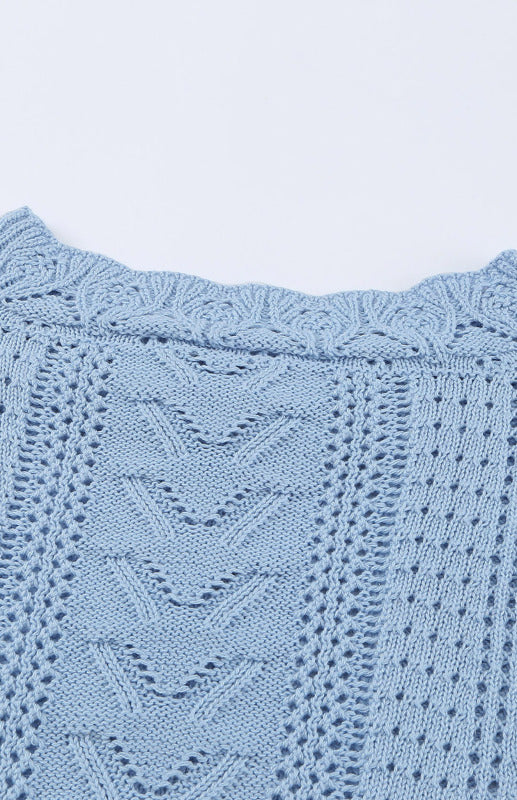 महिलाओं की लंबी बांह की कटआउट पेटल आस्तीन स्वेटर