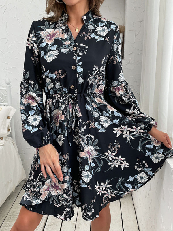 Long-sleeved floral short dress