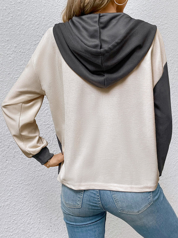 नई महिलाओं की लंबी बाजू वाला कंट्रास्ट रंग का हुड वाला स्वेटर
