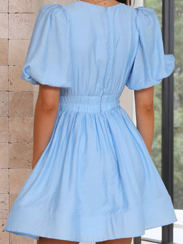 Short V-neck lantern sleeve waist dress