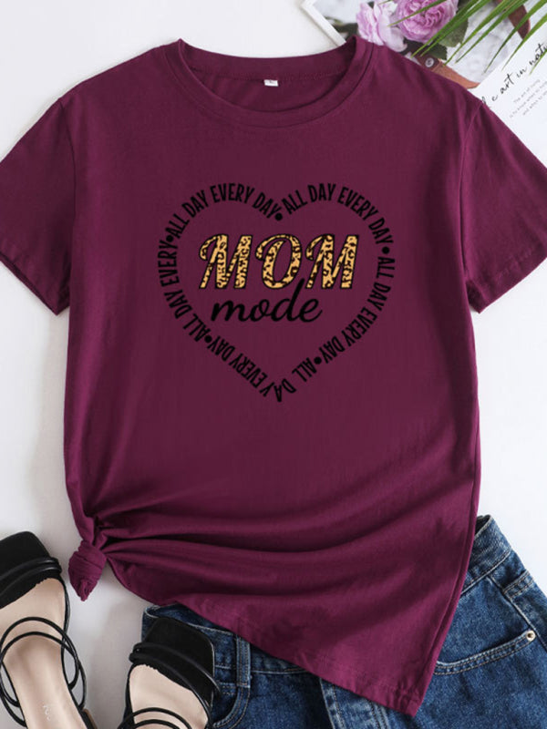 Women's Mom Love Printed Round Neck Short Sleeve T-Shirt