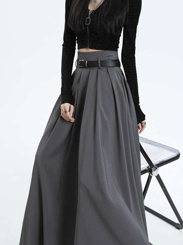 Women's A-line pleated skirt with wide hem