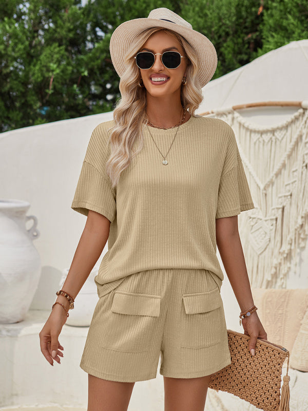 Loose round neck solid color short sleeve top and shorts set