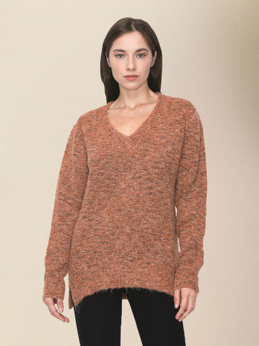 महिलाओं का कैज़ुअल ढीला वी-गर्दन स्वेटर
