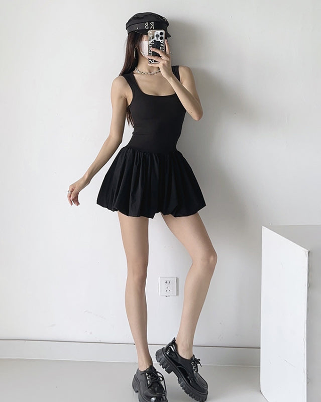 Clavicle-baring one-shoulder suspender waist-cinching puffy dress
