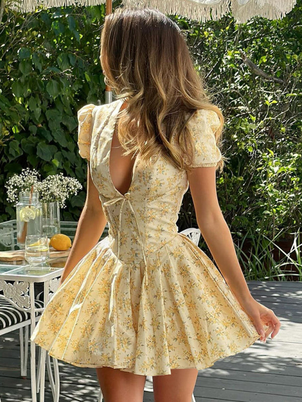 Deep V Slim Waist Short Sleeve Medium Pleated Floral Dress
