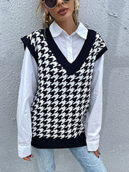 Loose houndstooth v-neck knitted sweater vest - Black / S