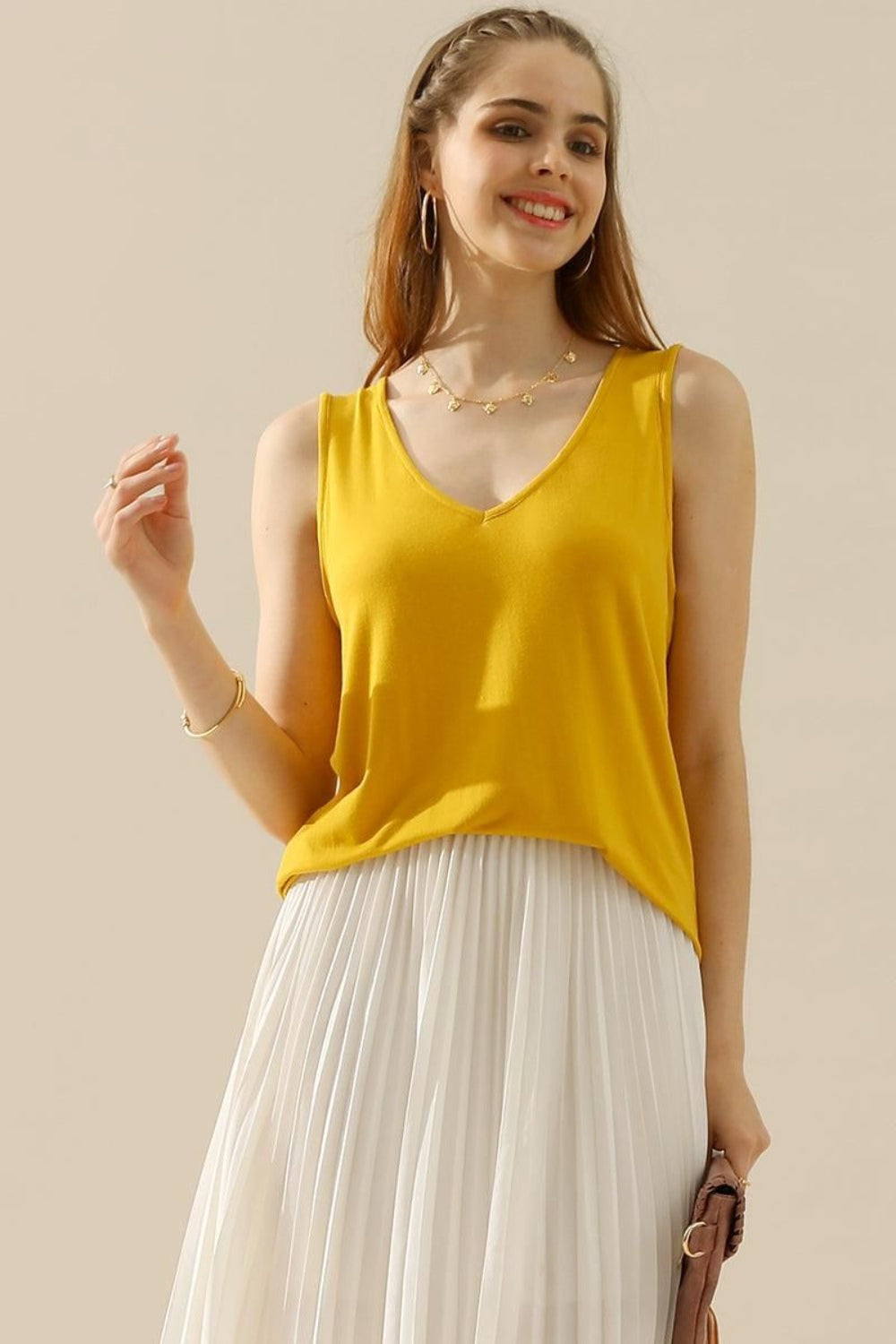 Ninexis Full Size V-Neck Curved Hem Tank - MUSTARD / S