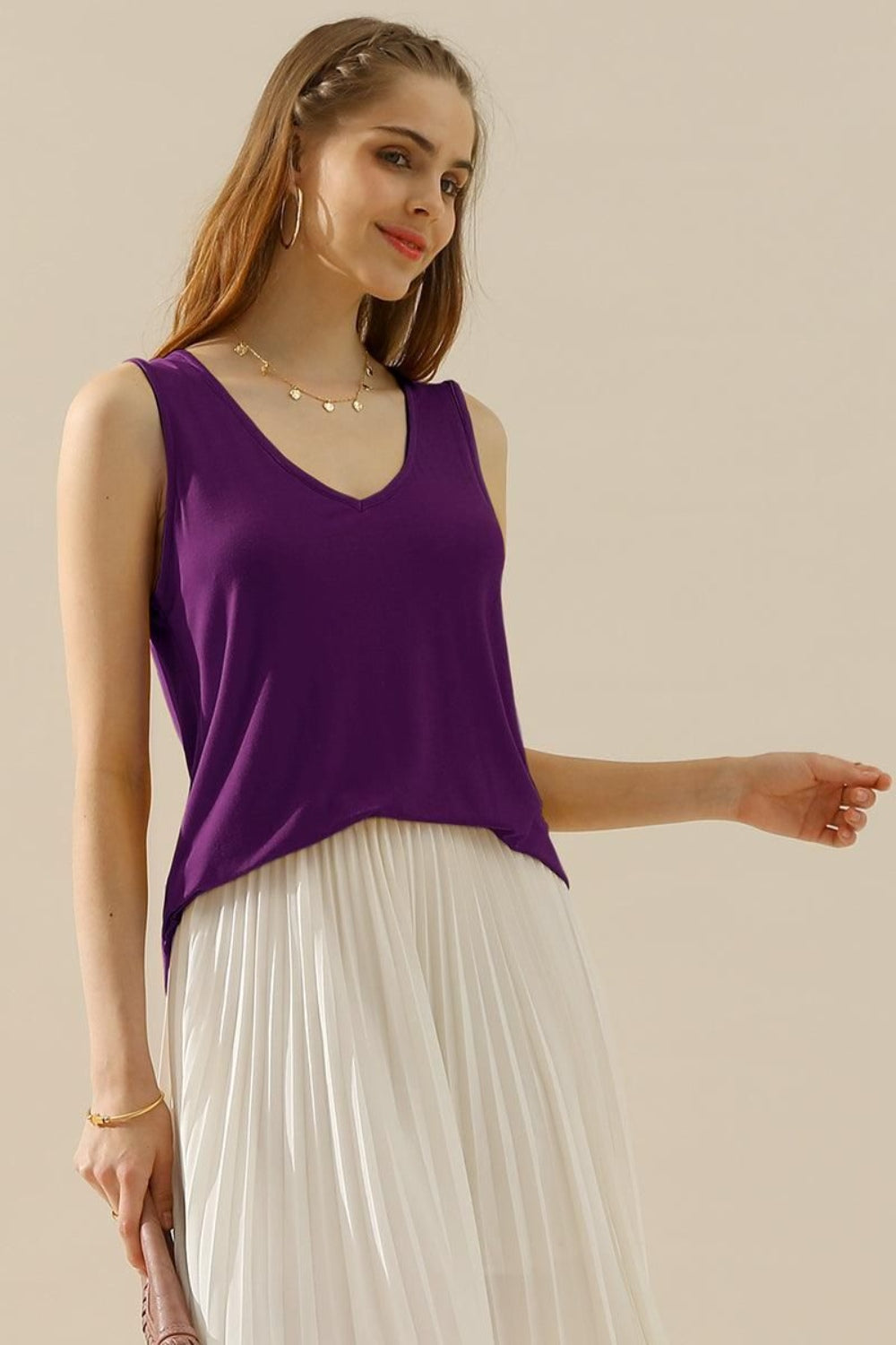 Ninexis Full Size V-Neck Curved Hem Tank - PLUM / S