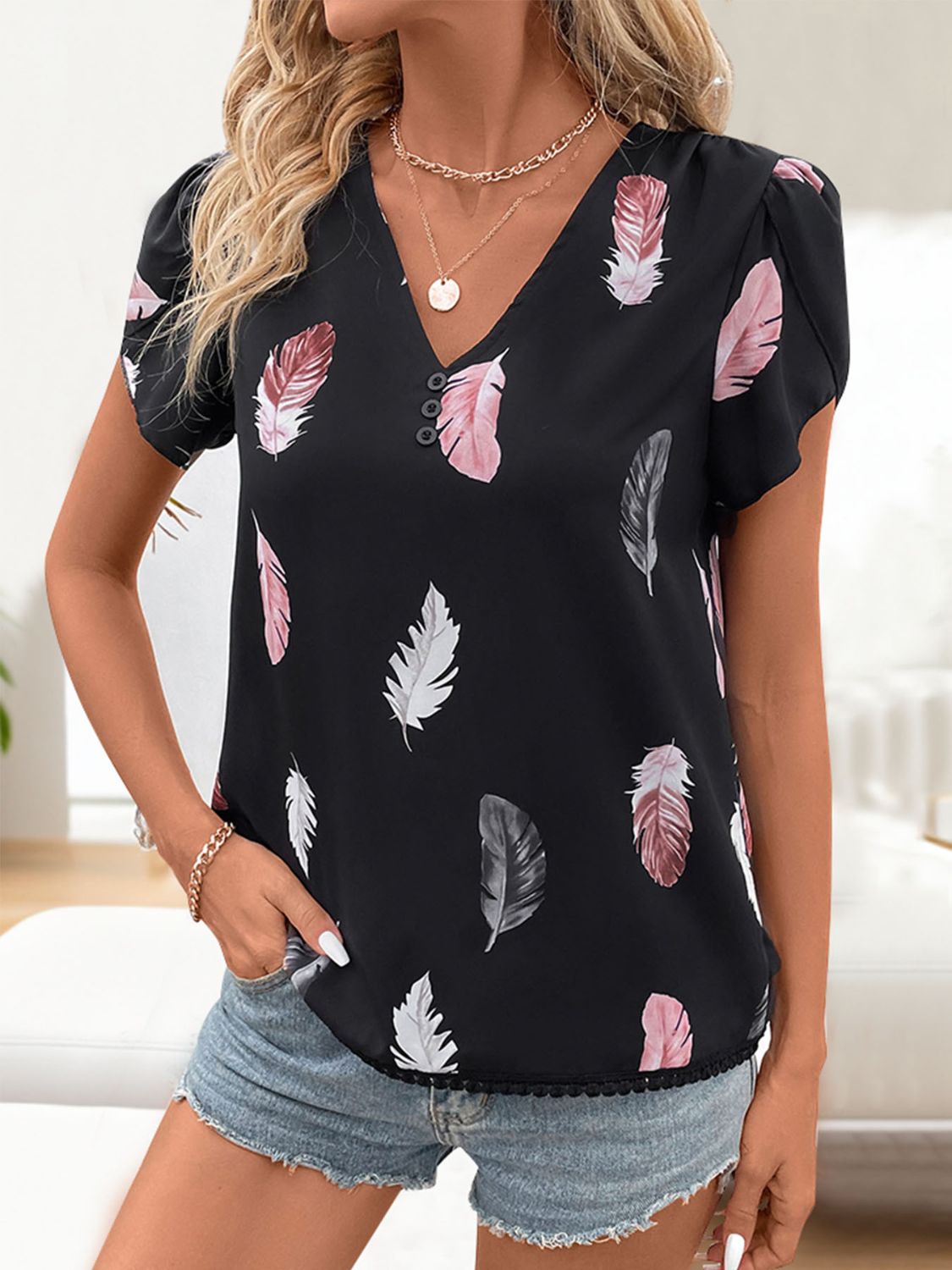 Printed V-Neck Short Sleeve Blouse - Black / S