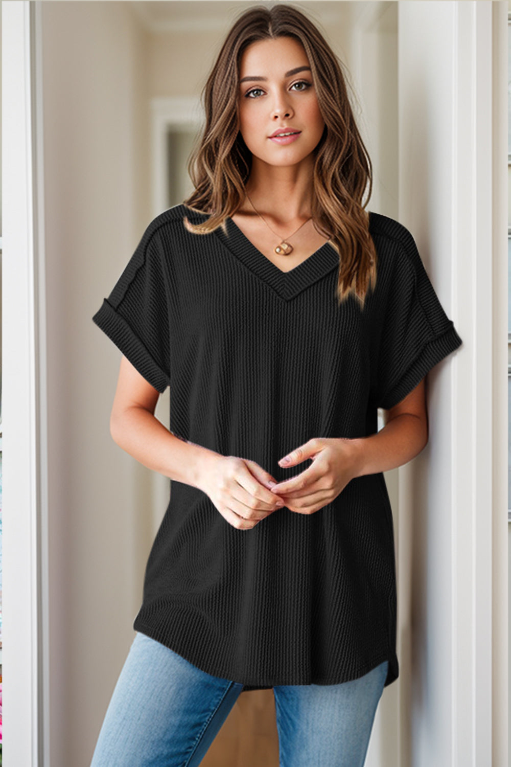 Textured V-Neck Short Sleeve Top - Black / S